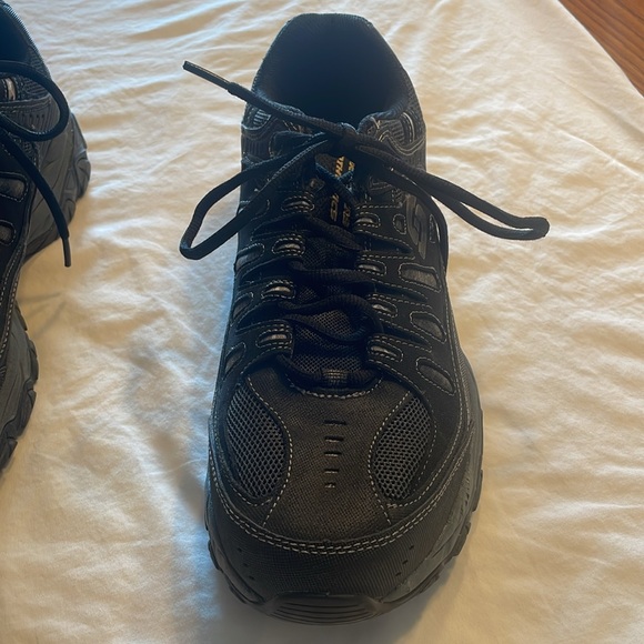 Men’s Skechers Athletics. Like new only worn once indoors! Black. Size 11.5 (US) - Picture 2 of 11